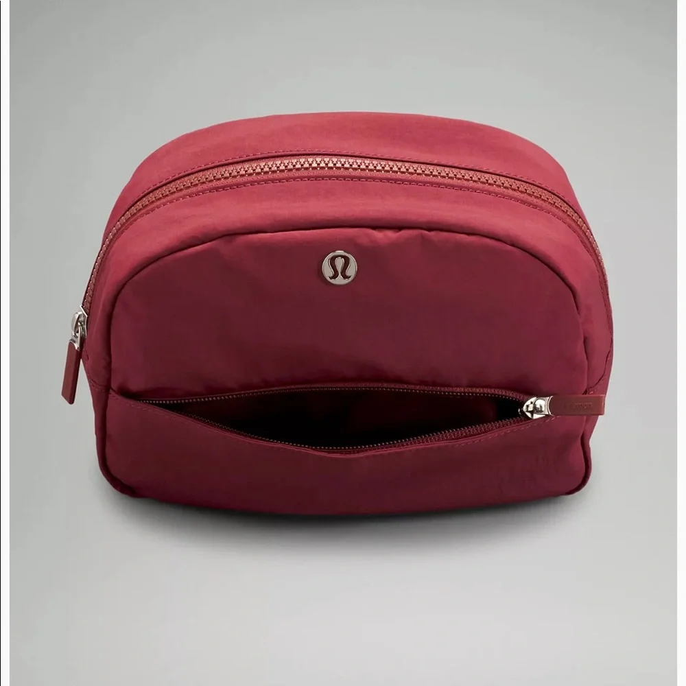 Lululemon🍋Double Zip Pouch-mulled wine - Picture 4 of 13